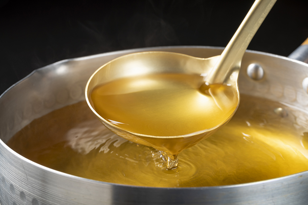 毎日お店で引く香り高い出汁